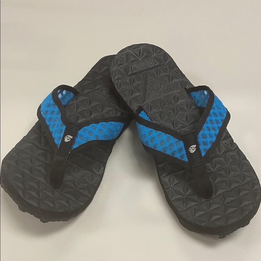 Men's Tribu Black and Blue Mesh Flip-Flops Size 9